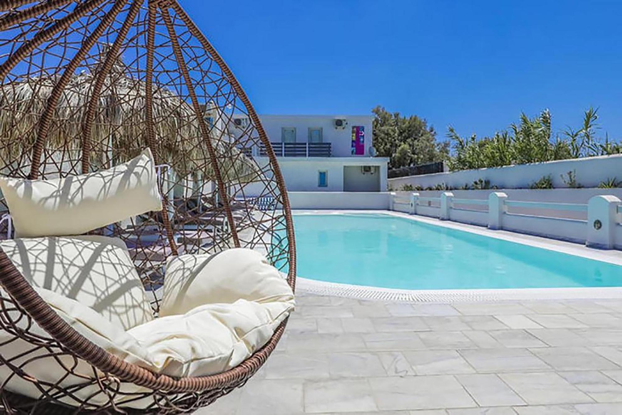 Happy Fish Rooms- Beachfront Περίσσα Εξωτερικό φωτογραφία